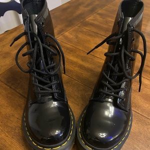 Like new barely worn Dr Martens size 8